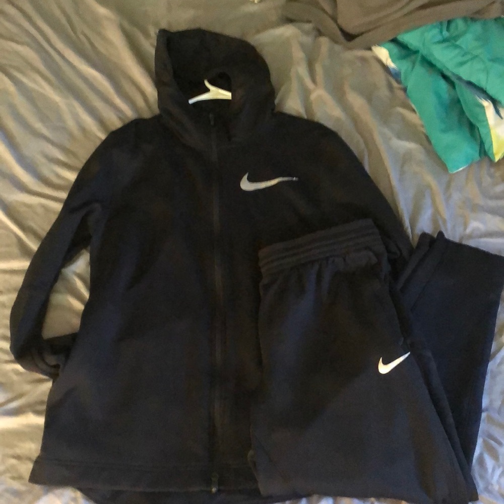 NIKE BASEBALL TRACK SUIT